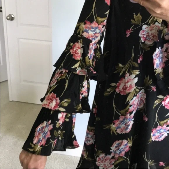 Floral Tiered Bell Sleeve Dress - Picture 5 of 6